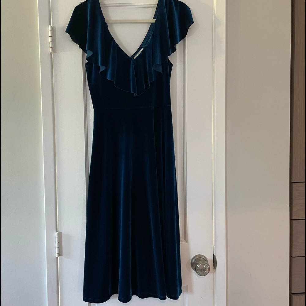 june & hudson Teal Velvet Midi Dress with Ruffle V-Neck - Picture 16 of 16